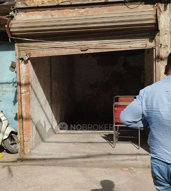 Shop in Motia Khan Paharganj New Delhi-110055, Delhi for Rent 