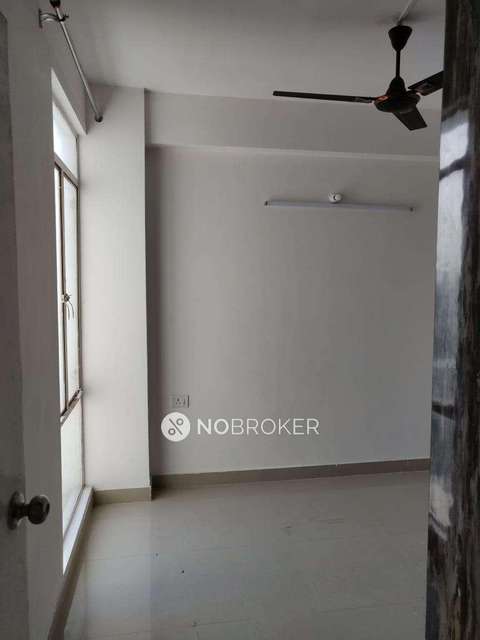 2 BHK Flat In Zara Aavaas For Sale  In Sector-104