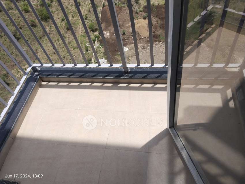 2 BHK Flat In Godrej Hillside 1 For Sale  In Mahalunge