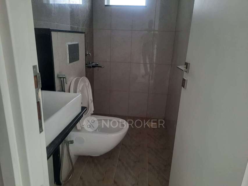 2 BHK Flat In Godrej Hillside 1 For Sale  In Mahalunge