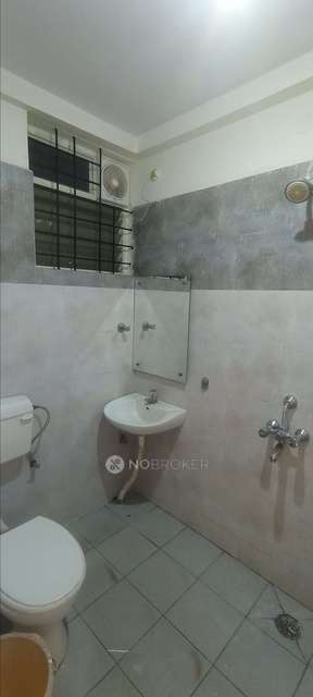 3 BHK Flat In Nirmaan Krishna Appartment For Sale  In Yelahanka