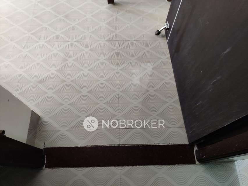 2 BHK Flat In Shree Apartments For Sale  In Madipakkam