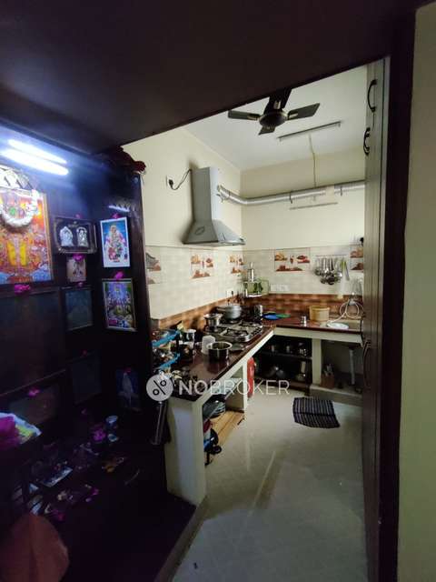 2 BHK Flat In Shree Apartments For Sale  In Madipakkam