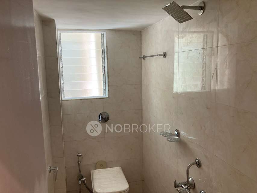 2 BHK Flat In Versova Jupiter Coop Housing Society  For Sale  In Andheri West