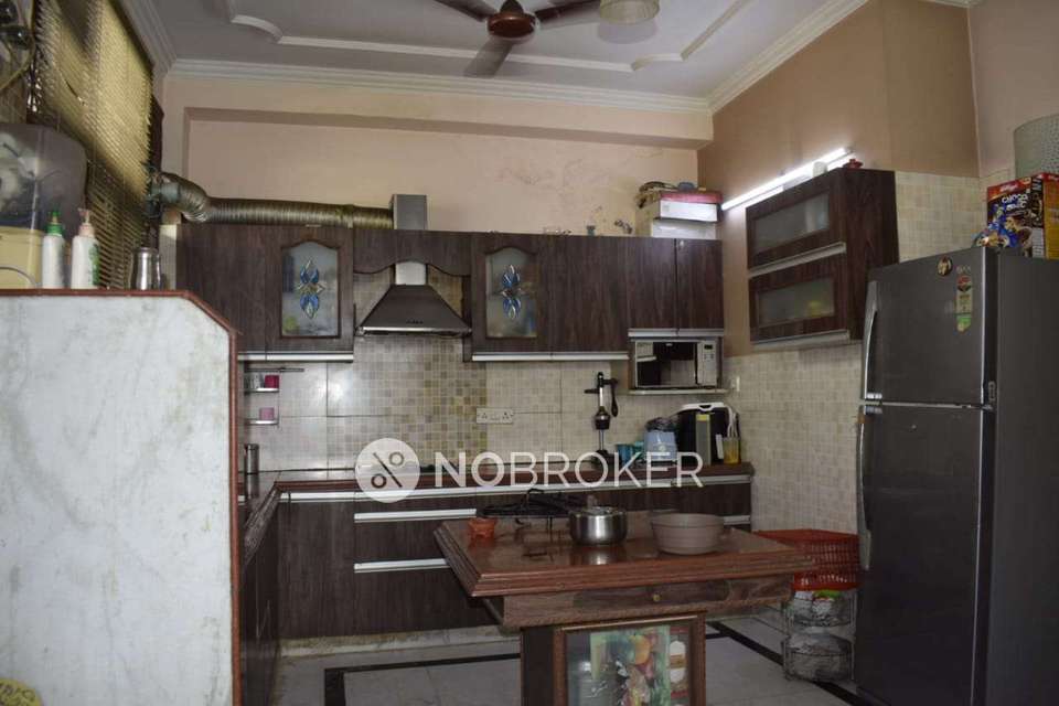 4+ BHK House For Sale  In  Sector 54