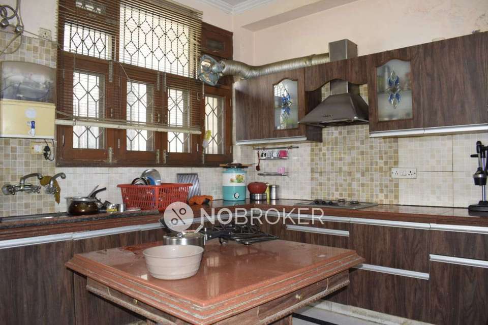 4+ BHK House For Sale  In  Sector 54