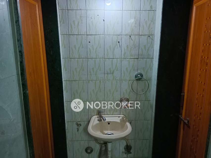 4 BHK Flat In Narayan Complex For Sale  In  Pimpri-chinchwad,