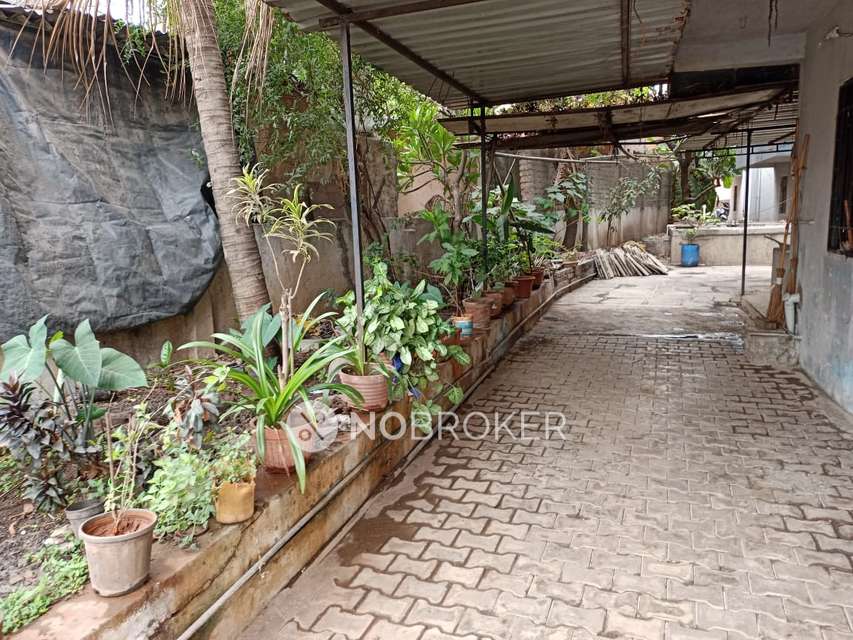 4 BHK Flat In Narayan Complex For Sale  In  Pimpri-chinchwad,