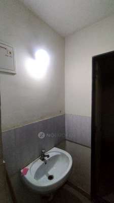 1 BHK Flat In Shree Laxmi Vrindavan Co-op Hsg. Soc. for Rent  In Raikar Mala Road
