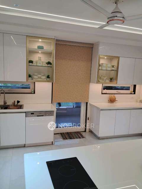 3 BHK Flat In Standalone Building  For Sale  In  Dwarka