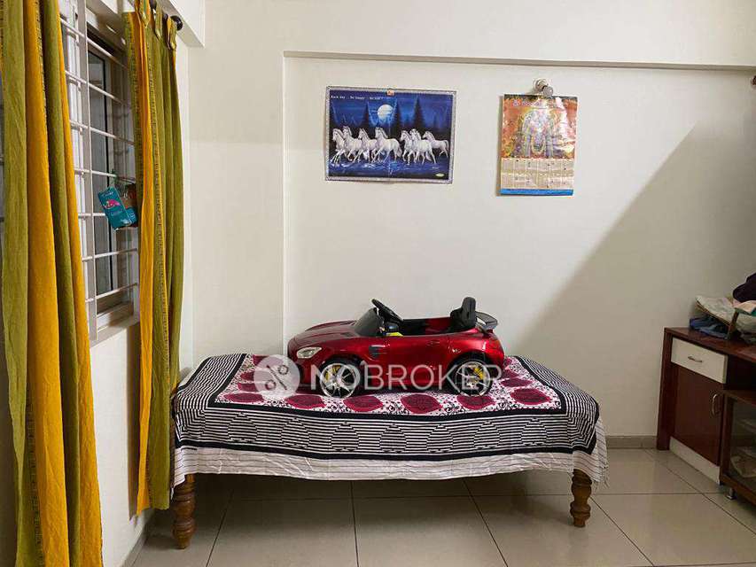 3 BHK Flat In Gr Shruthi Nivas, Singasandra For Sale  In Singasandra