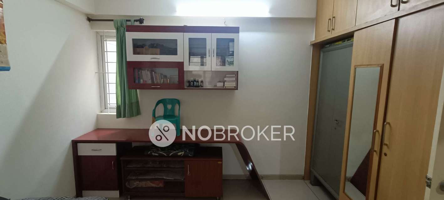 3 BHK Flat In Gr Shruthi Nivas, Singasandra For Sale  In Singasandra