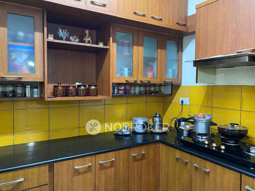 3 BHK Flat In Gr Shruthi Nivas, Singasandra For Sale  In Singasandra