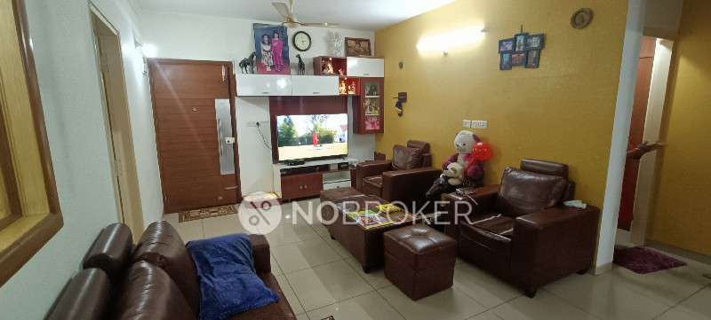 3 BHK Flat In Gr Shruthi Nivas, Singasandra For Sale  In Singasandra