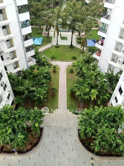 2 BHK Flat In Mantri Synergy For Sale  In Padur