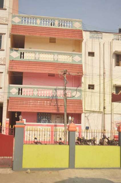 PG for Boys in Kelambakkam