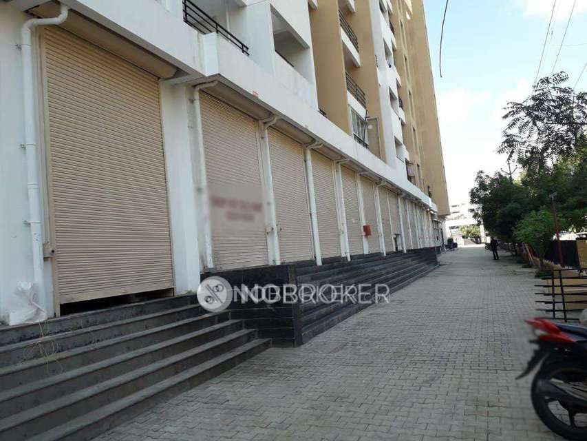 Shop in Hadapsar, Pune for sale 