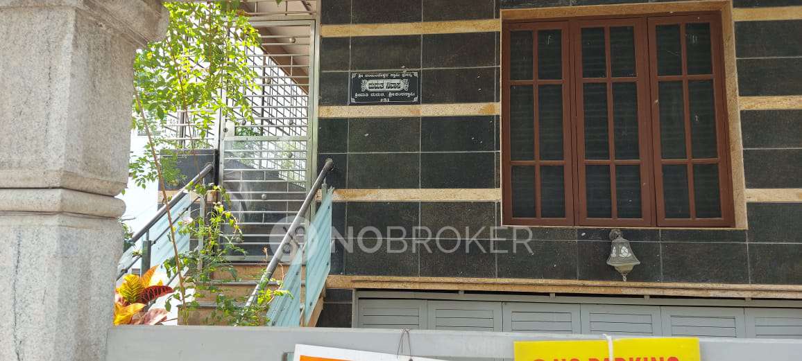 2 BHK Flat In Standalone Building  For Sale  In Vijayanagar