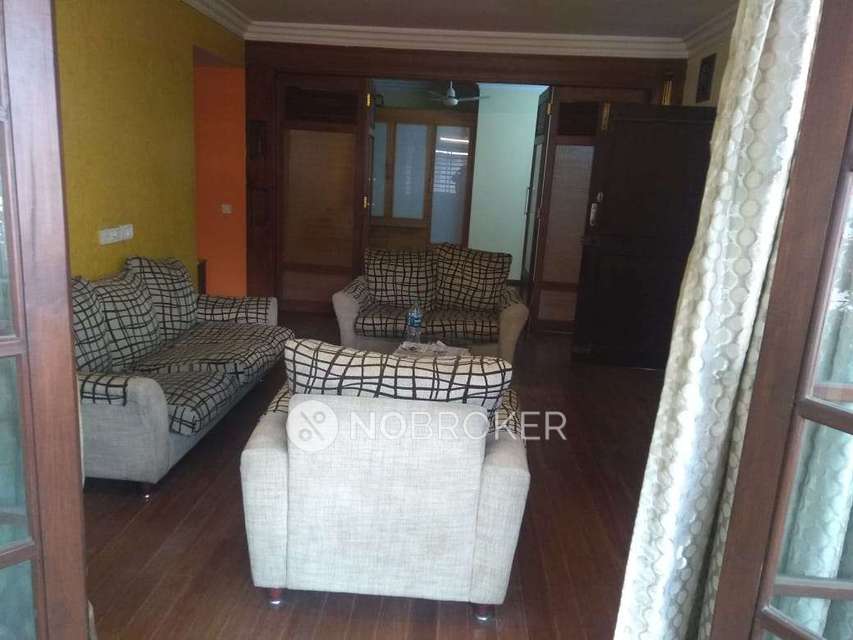 2 BHK Flat In Golden Orchid for Rent  In Cubbon Park Road