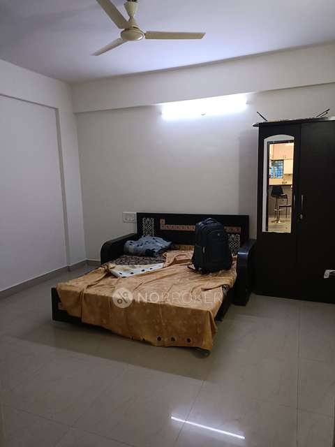 2 BHK Flat In Pavani Pleasant for Rent  In Whitefield ( 2.5 Bhk ) ( Fixed Rent And Deposit )