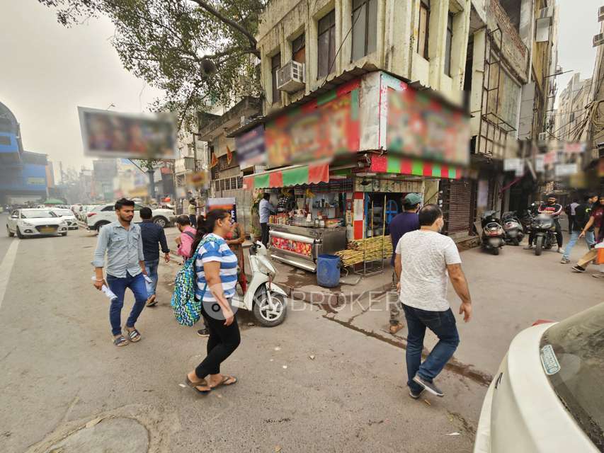 Shop in Laxmi Nagar, Delhi for sale 