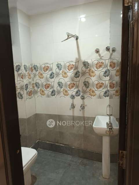 2 BHK Flat For Sale  In Mahavir Enclave Part 1