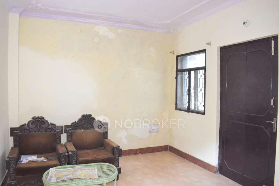 4 BHK Flat For Sale  In Ghazipur Dairy Farm