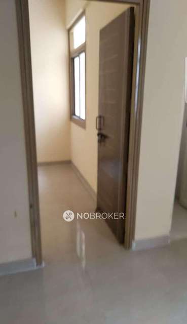 2 BHK Flat In Lohiya Enclave For Sale  In Omicron I