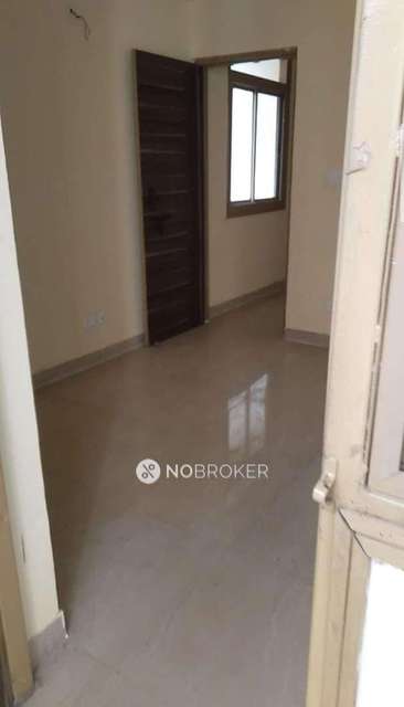 2 BHK Flat In Lohiya Enclave For Sale  In Omicron I