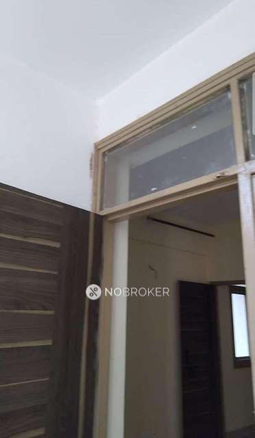 2 BHK Flat In Lohiya Enclave For Sale  In Omicron I