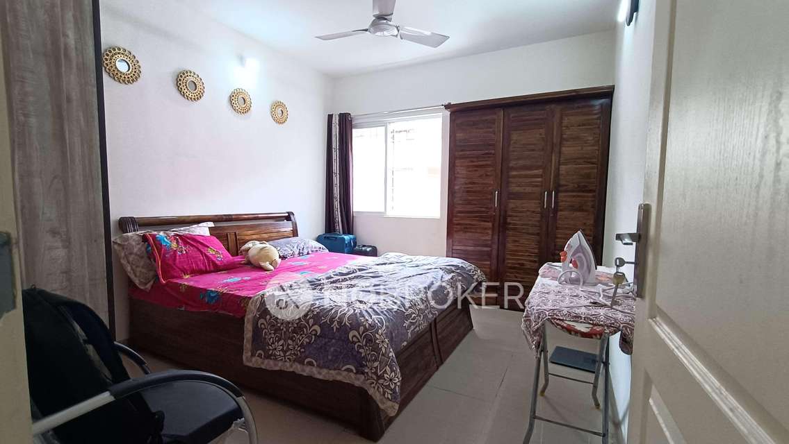 2 BHK Flat In Dream Castle for Rent  In Wakad