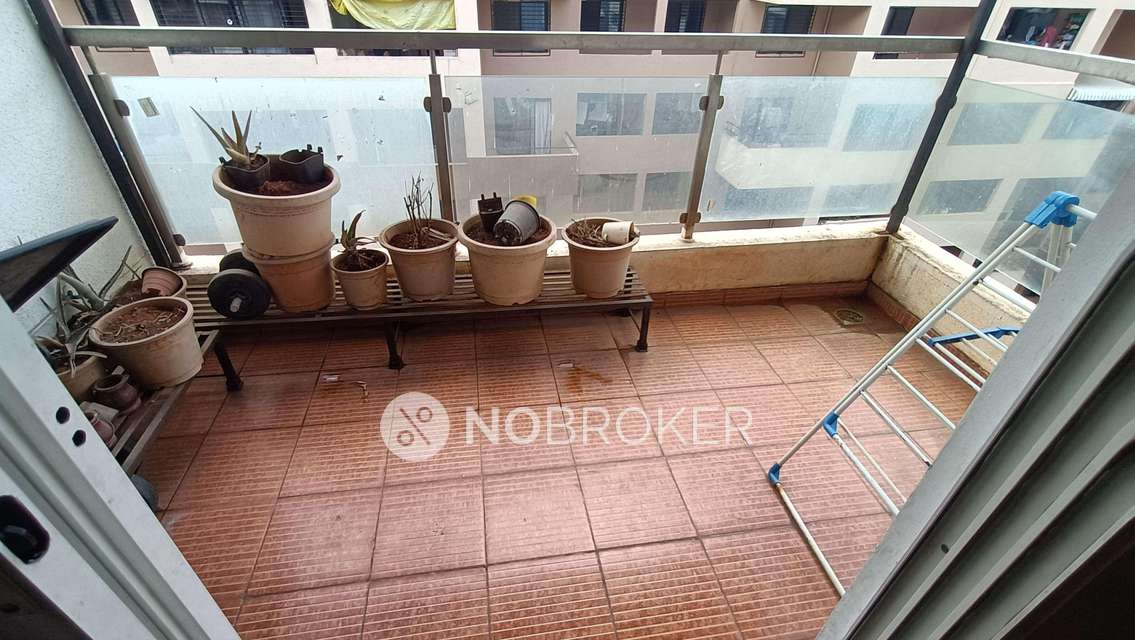 2 BHK Flat In Dream Castle for Rent  In Wakad