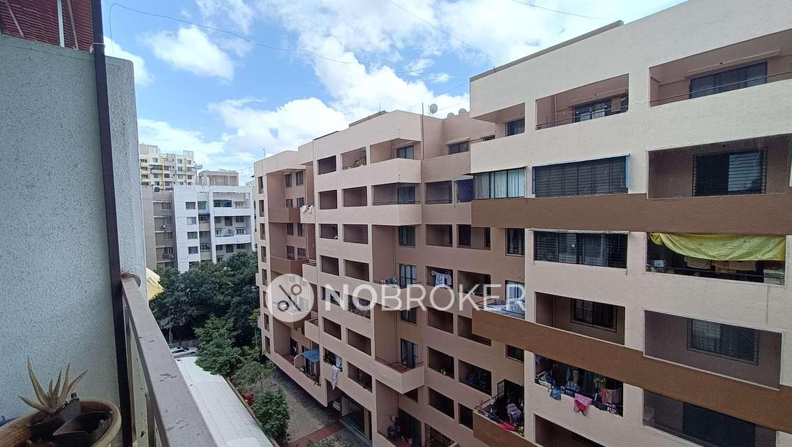 2 BHK Flat In Dream Castle for Rent  In Wakad