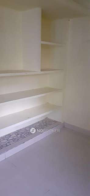 2 BHK Flat In Standalone Building  For Sale  In Selaiyur