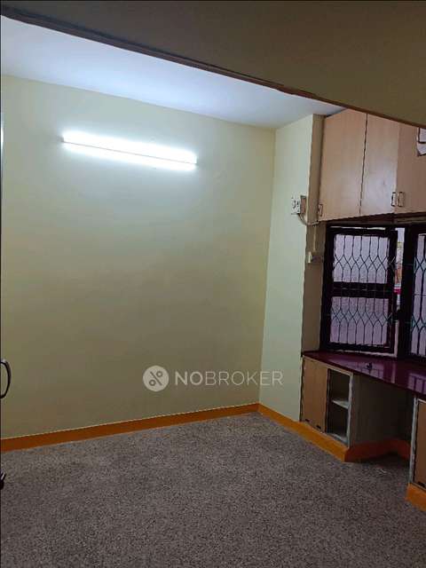 1 BHK Flat In Kumaran Flats For Sale  In Valasaravakkam