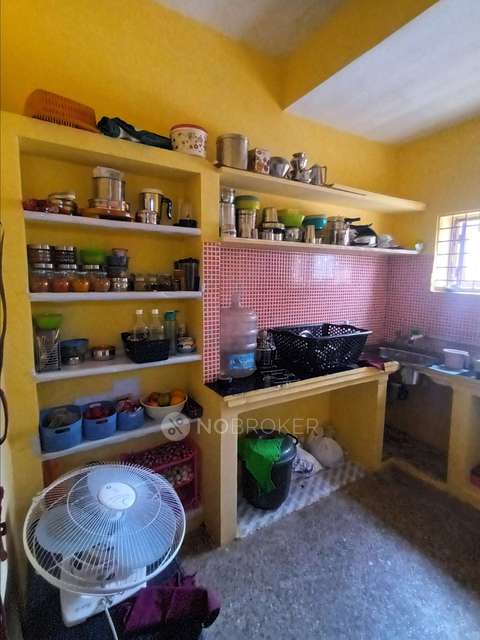 1 BHK Flat In Kumaran Flats For Sale  In Valasaravakkam