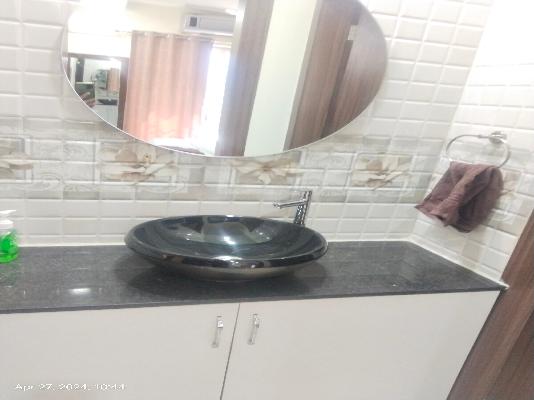 2 BHK Flat In Sky View Housing Society for Rent  In Baner