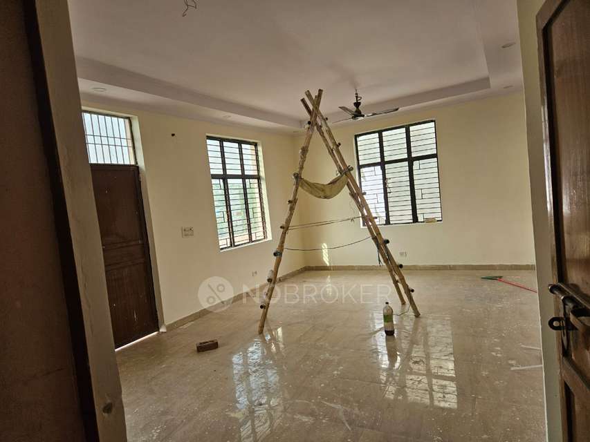 Office Space in Kasna, Greater Noida for Rent 