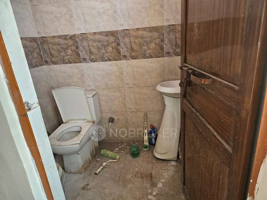 Office Space in Kasna, Greater Noida for Rent 