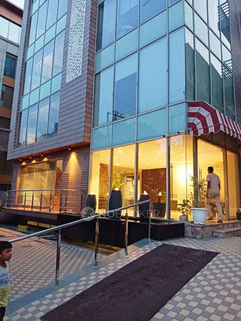 Co-Working  space in Sector 63, Noida for Rent 