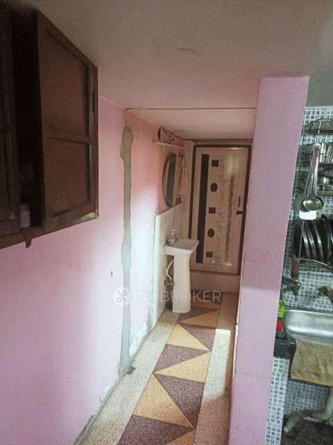1 BHK Flat For Sale  In Jhandewalan