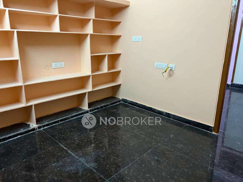 1 RK House for Rent  In  Banjara Hills