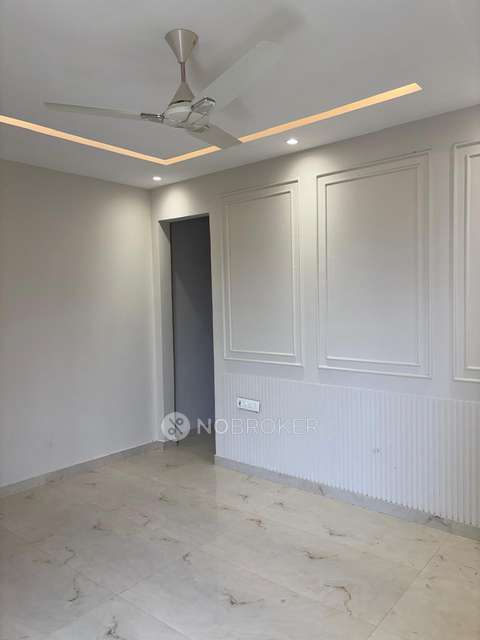 4 BHK Flat In Ansal  Versalia  For Sale  In Ansal Versalia