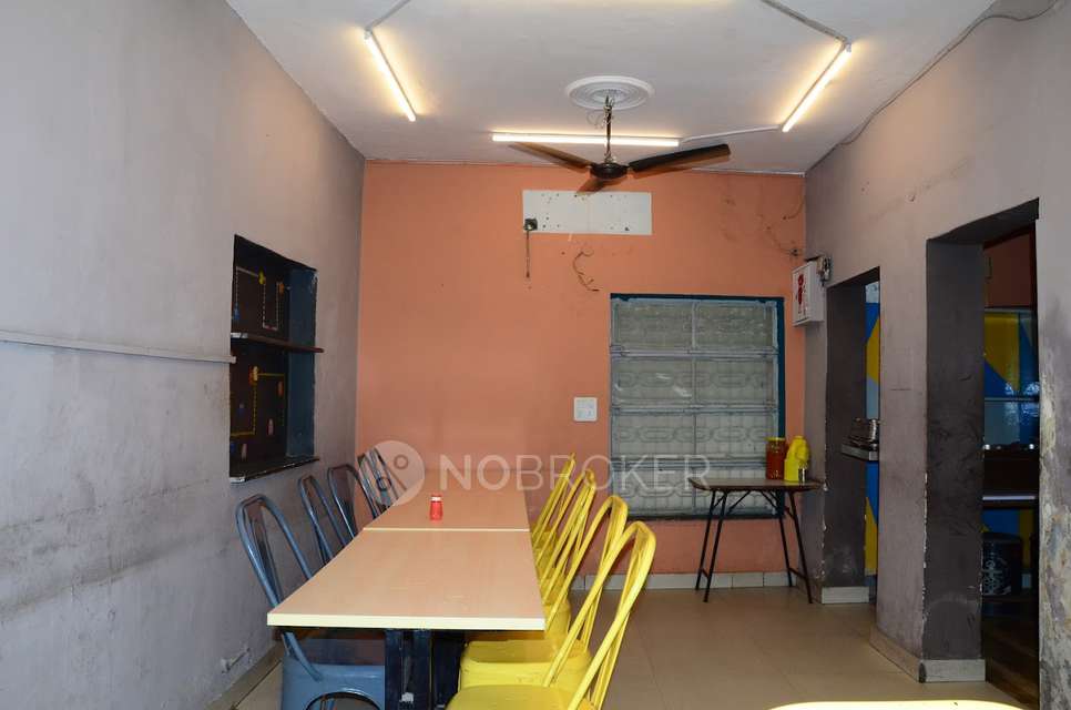 PG for Girls in Satya Niketan,