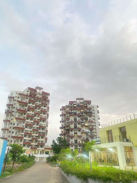 1 BHK Flat In Ratan Neptune For Sale  In Hadapsar