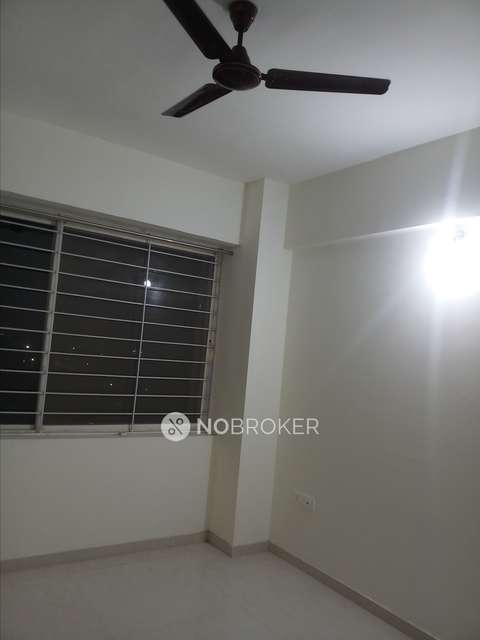 2 BHK Flat In Ravinanda Skylights for Rent  In Wagholi