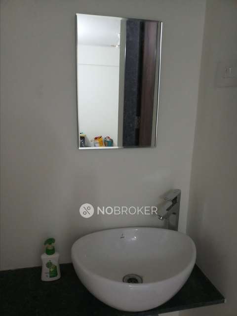 2 BHK Flat In Ravinanda Skylights for Rent  In Wagholi