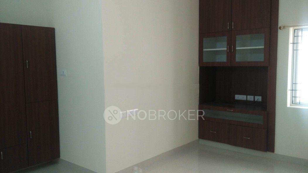 2 BHK Flat In Venkata Nivas For Sale  In Velachery