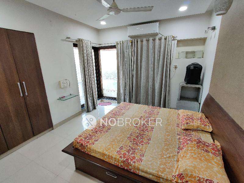 4 BHK Flat In Nirlac Solitaire For Sale  In Thane West