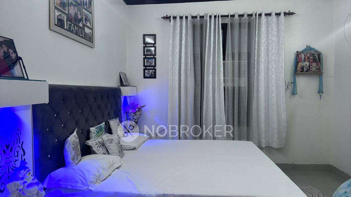 3 BHK Flat In Ankur Apartment  For Sale  In Paschim Vihar